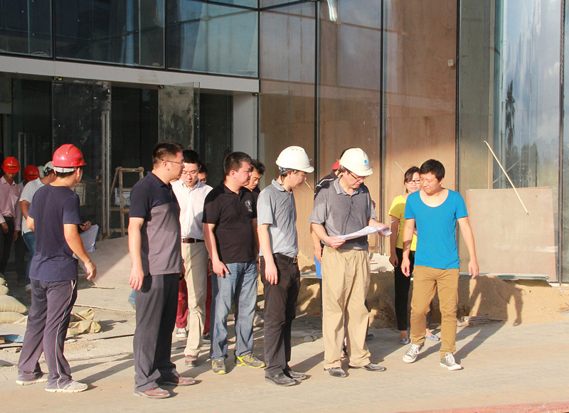 中免集團董事長、總經(jīng)理彭輝視察 海棠灣免稅購物中心項目