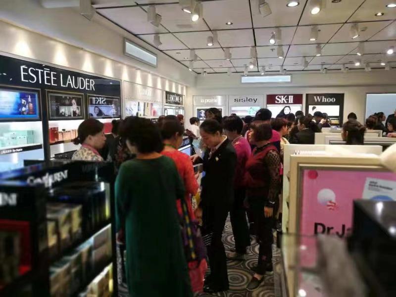 中免集團(tuán)郵輪免稅店開業(yè)1.jpg